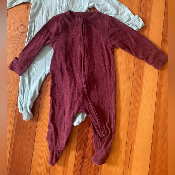 Old Navy Footie Bundle Size 3-6 months - Picture 3 of 7